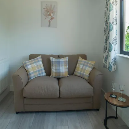 Stunning Modern Apartment In The Cotswolds Chalford Экстерьер фото