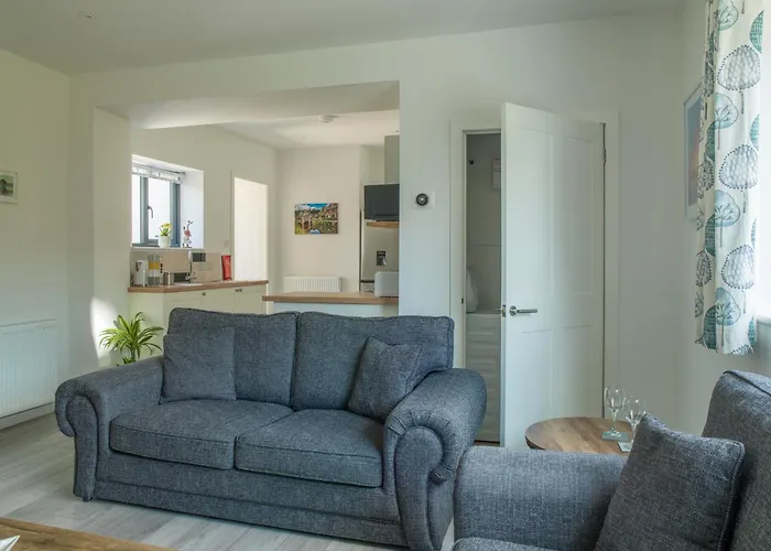 Stunning Modern Apartment In The Cotswolds
